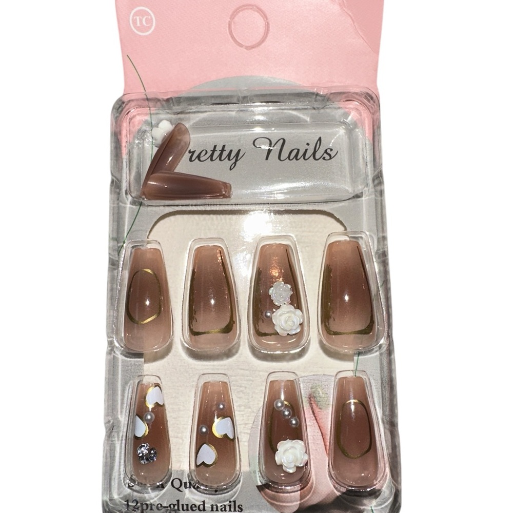 NIB!Brown Press-On Nail Set with 3D Floral Accents